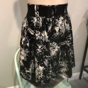 HM Fit Flare Marble Print Skirt